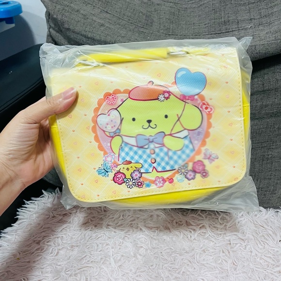 Pom Pom Purin crossbody/shoulder - Picture 4 of 4